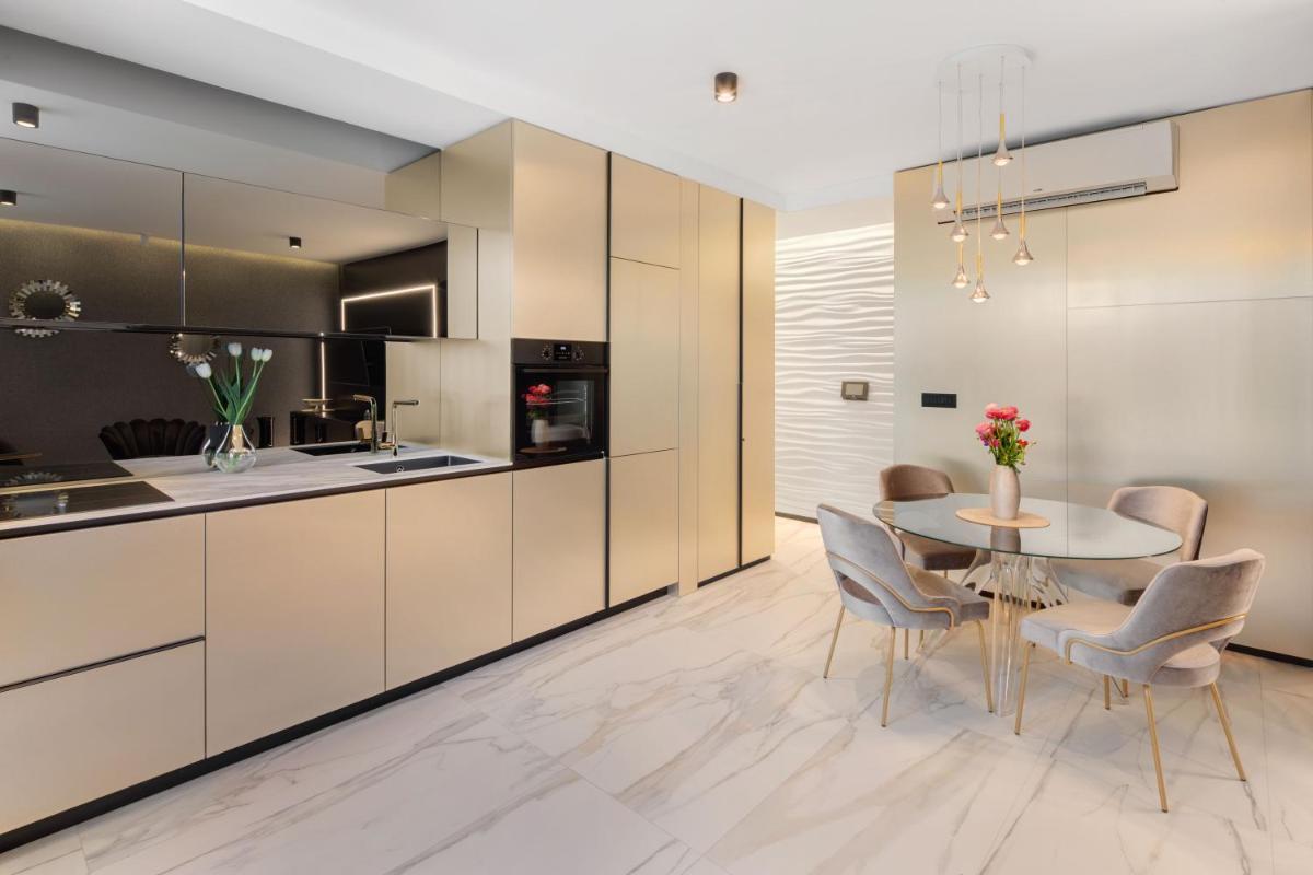 Posh Residence Luxury Suites