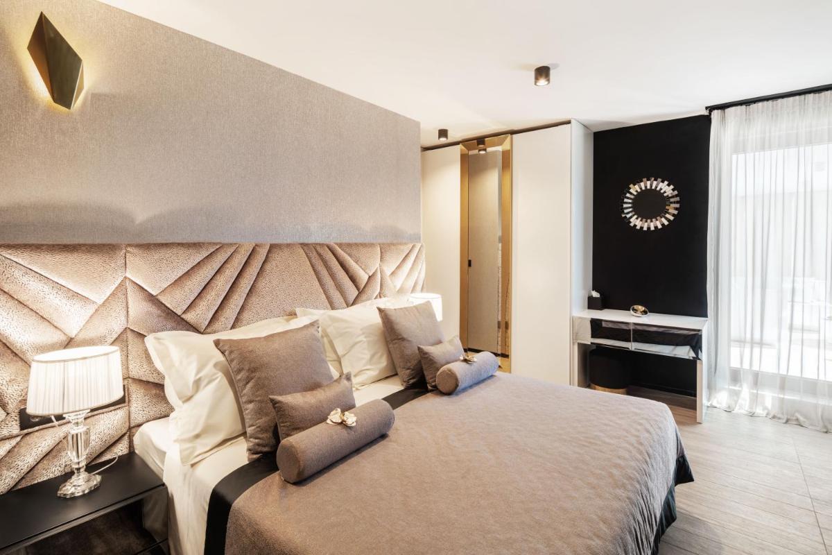 Posh Residence Luxury Suites