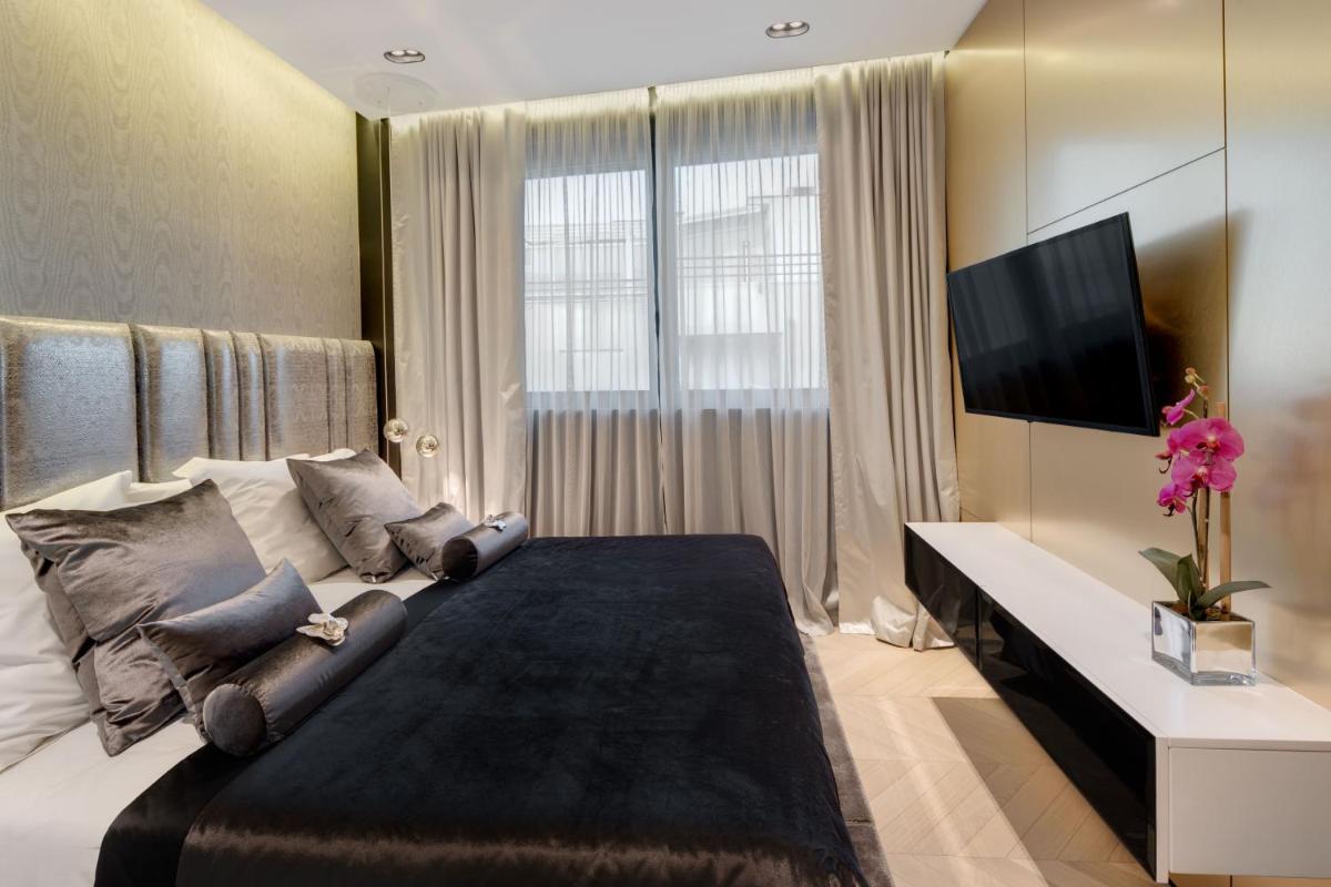 Posh Residence Luxury Suites