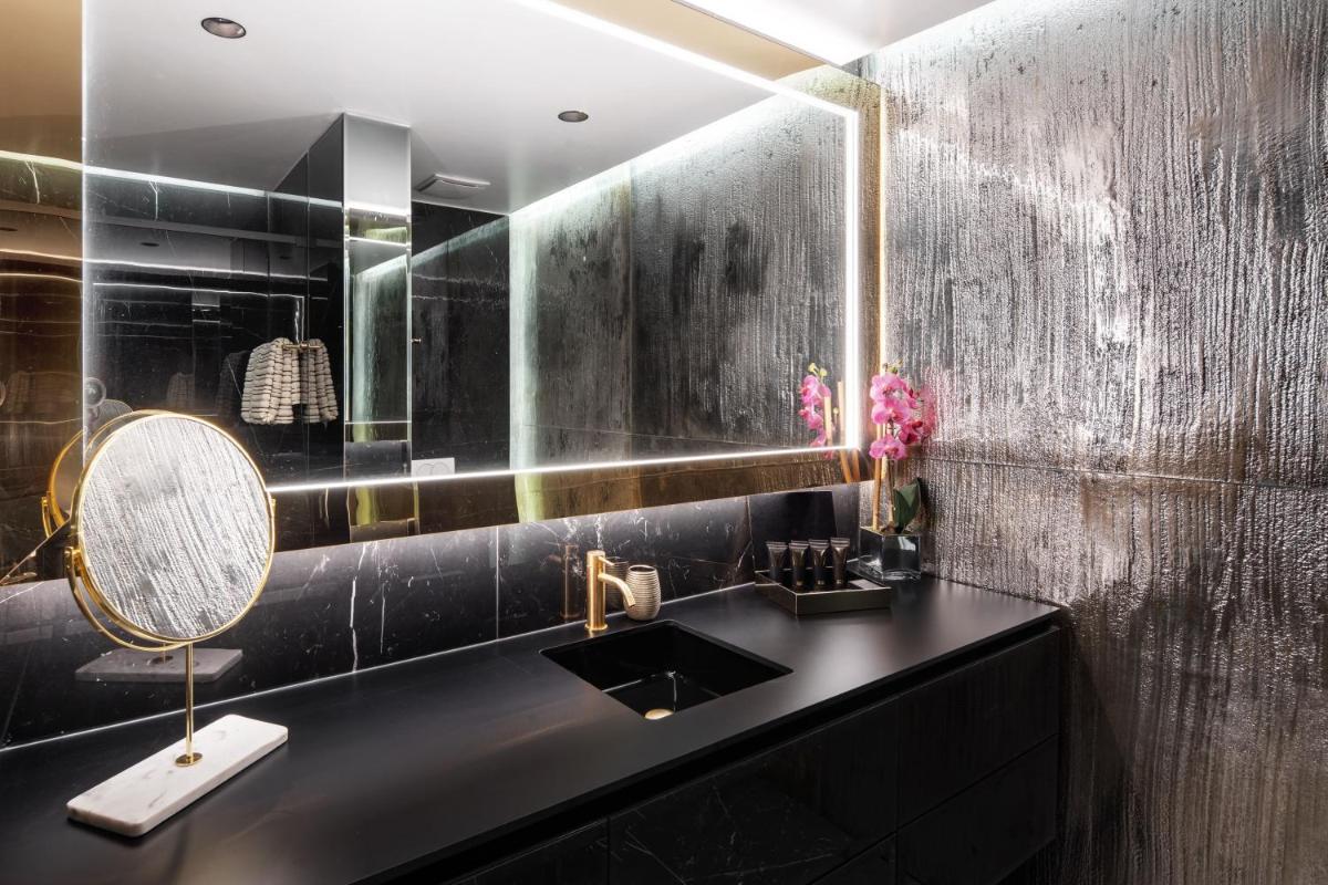 Posh Residence Luxury Suites