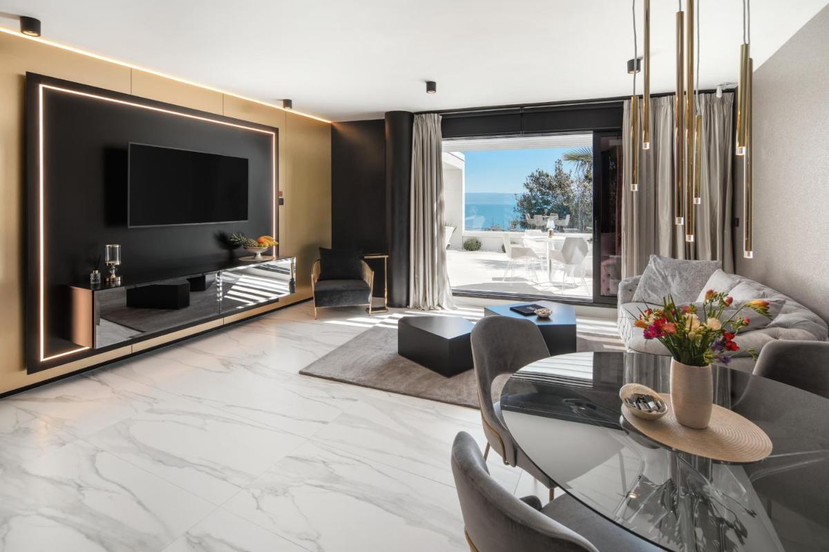 Posh Residence Luxury Suites