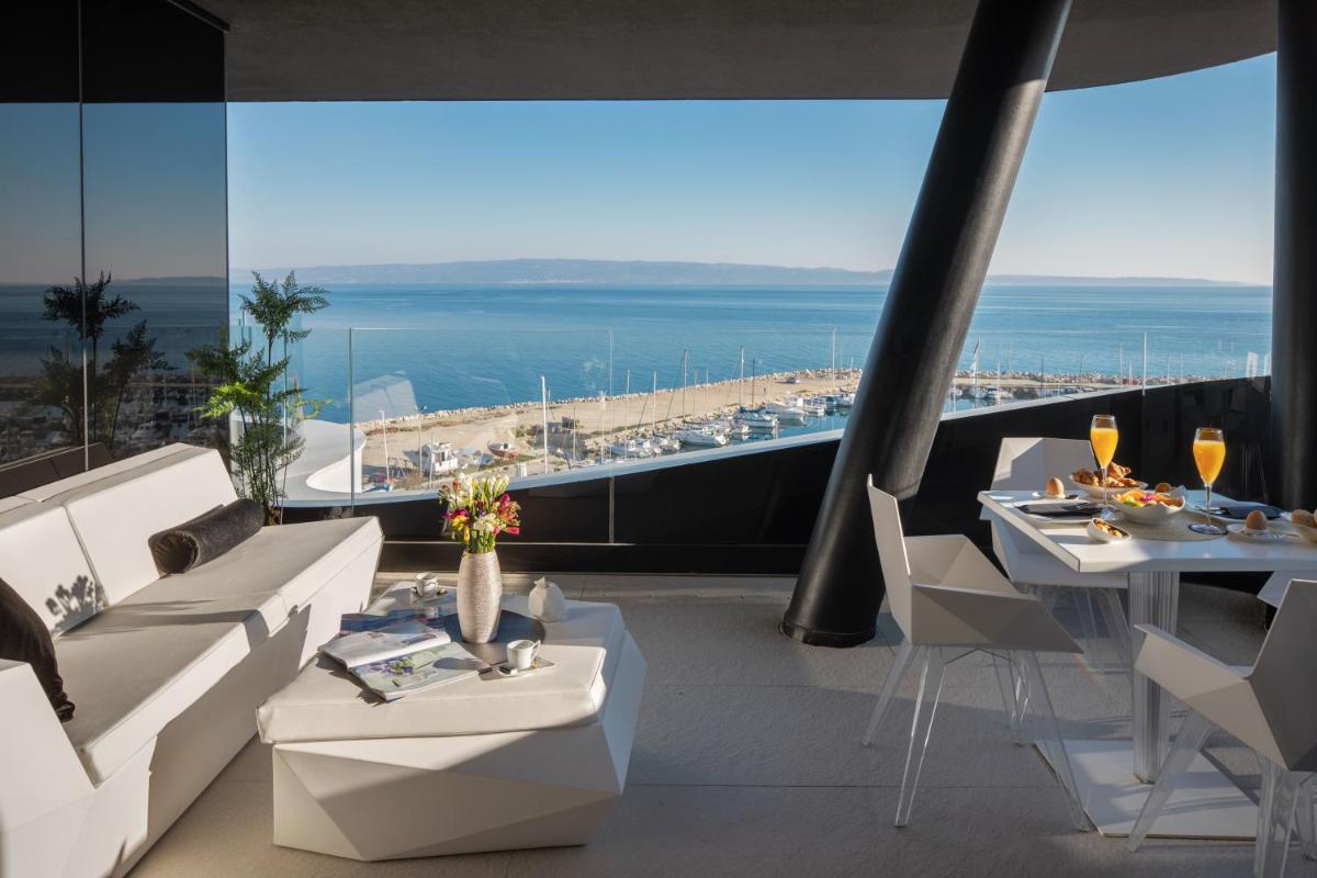 Posh Residence Luxury Suites