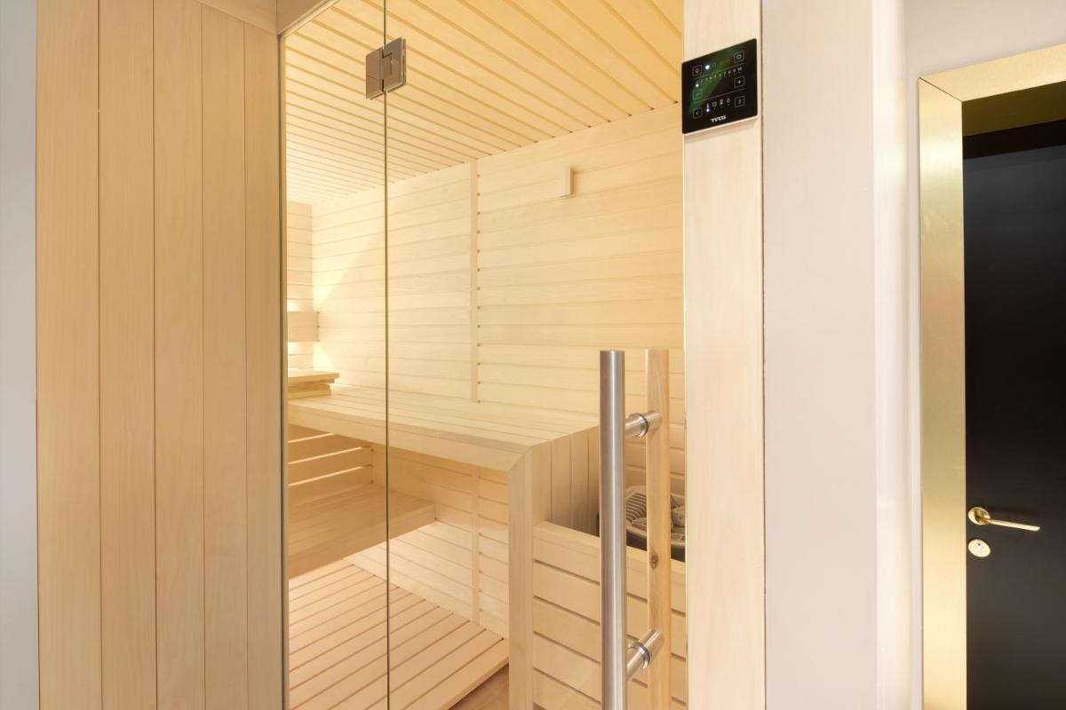 Posh Residence Luxury Suites
