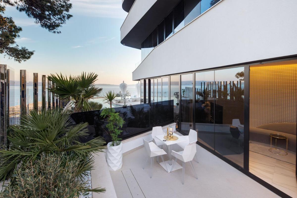 Posh Residence Luxury Suites