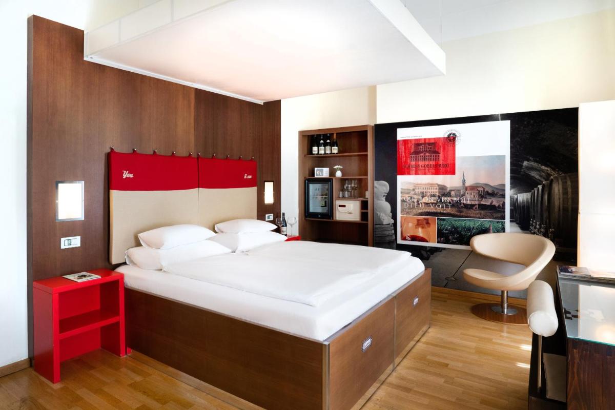 Hotel Rathaus - Wein & Design