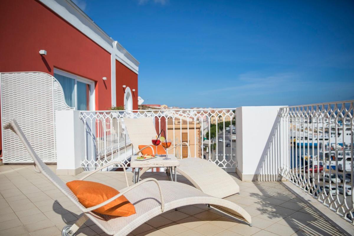 Lu' Hotel Riviera - Carloforte