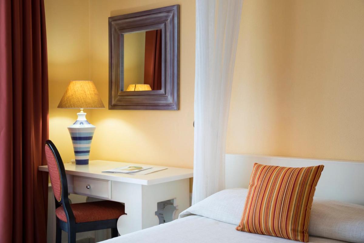 Lu' Hotel Riviera - Carloforte