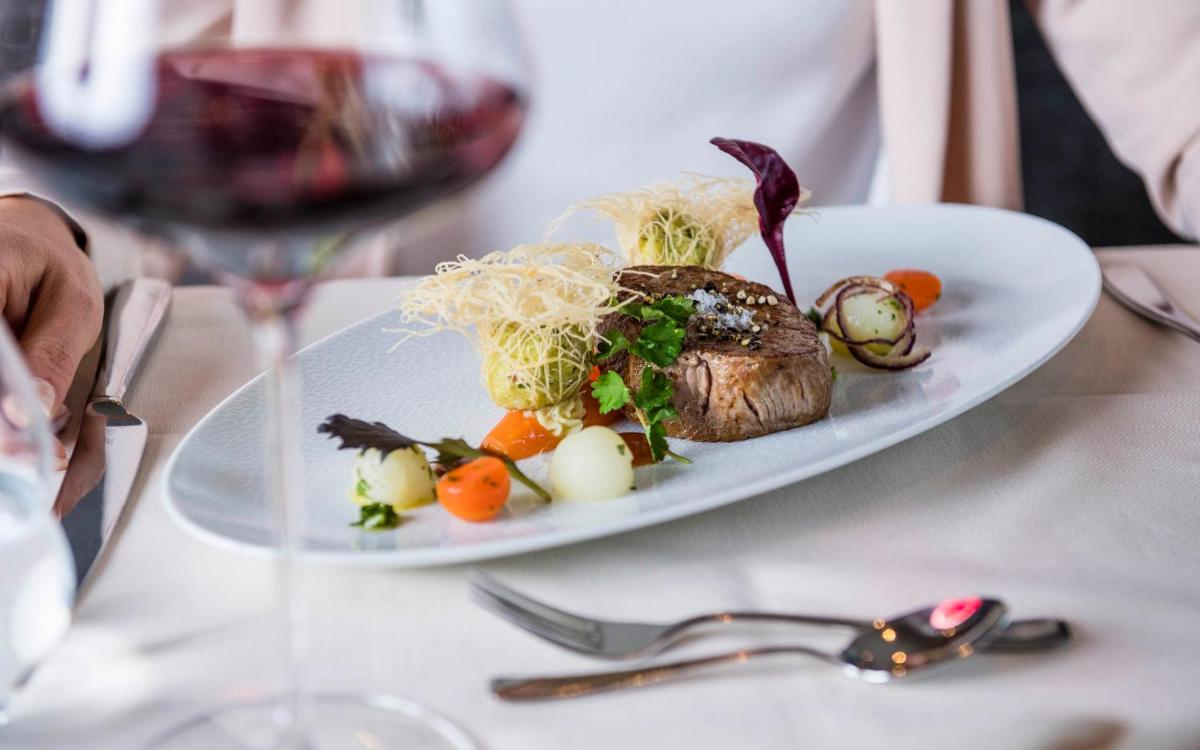 Hotel Rosengarten (Schenna Resort)