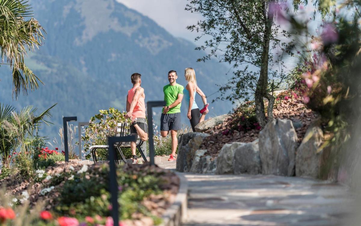 Hotel Rosengarten (Schenna Resort)