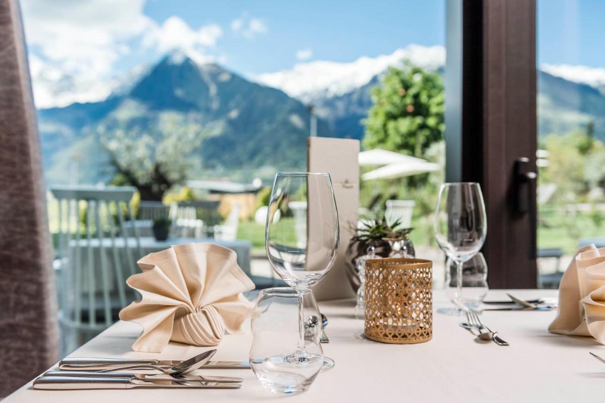 Hotel Rosengarten (Schenna Resort)