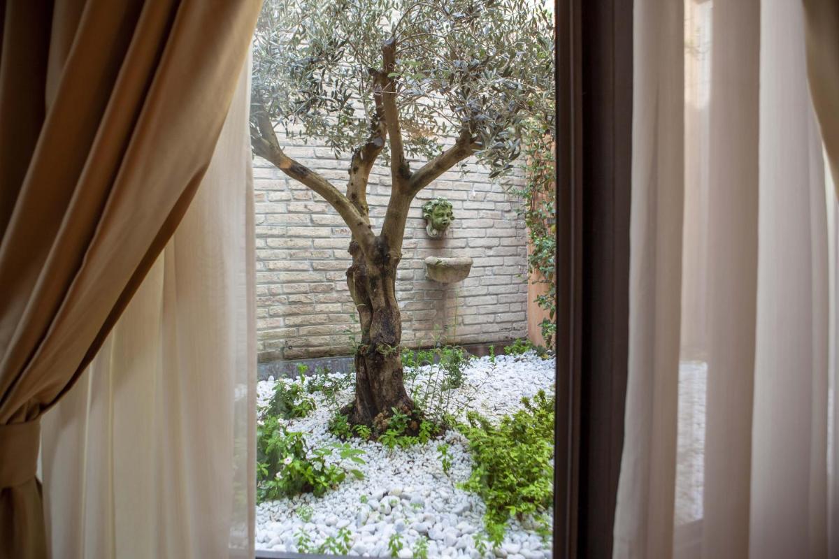 Hotel Rua Frati 48 in San Francesco