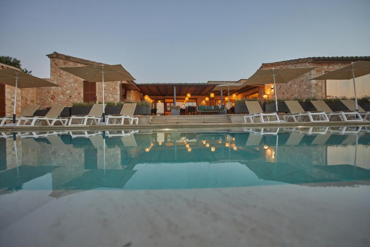 Hotel Rural Es Riquers