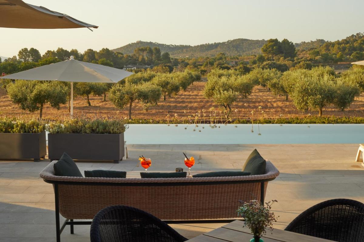 Hotel Rural Es Riquers