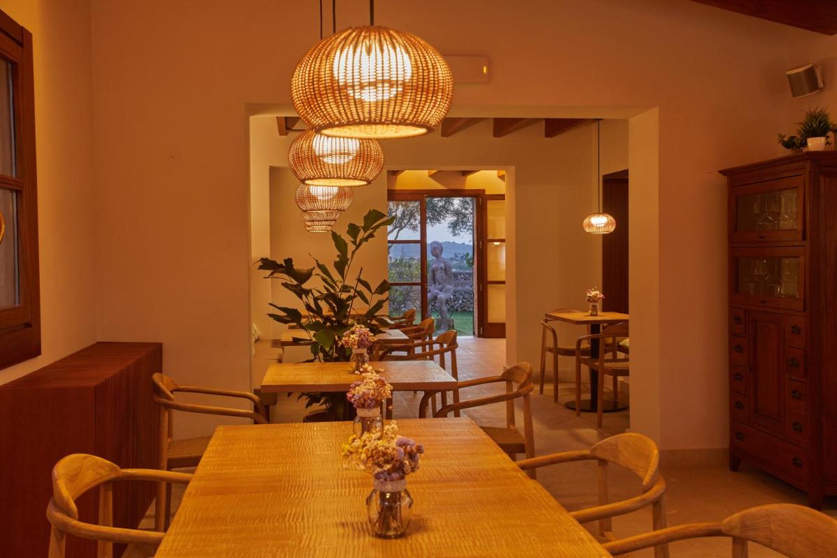 Hotel Rural Es Riquers