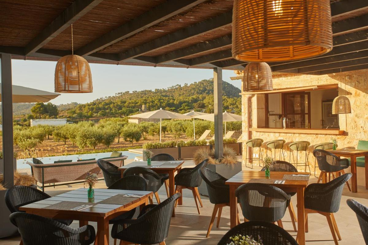 Hotel Rural Es Riquers