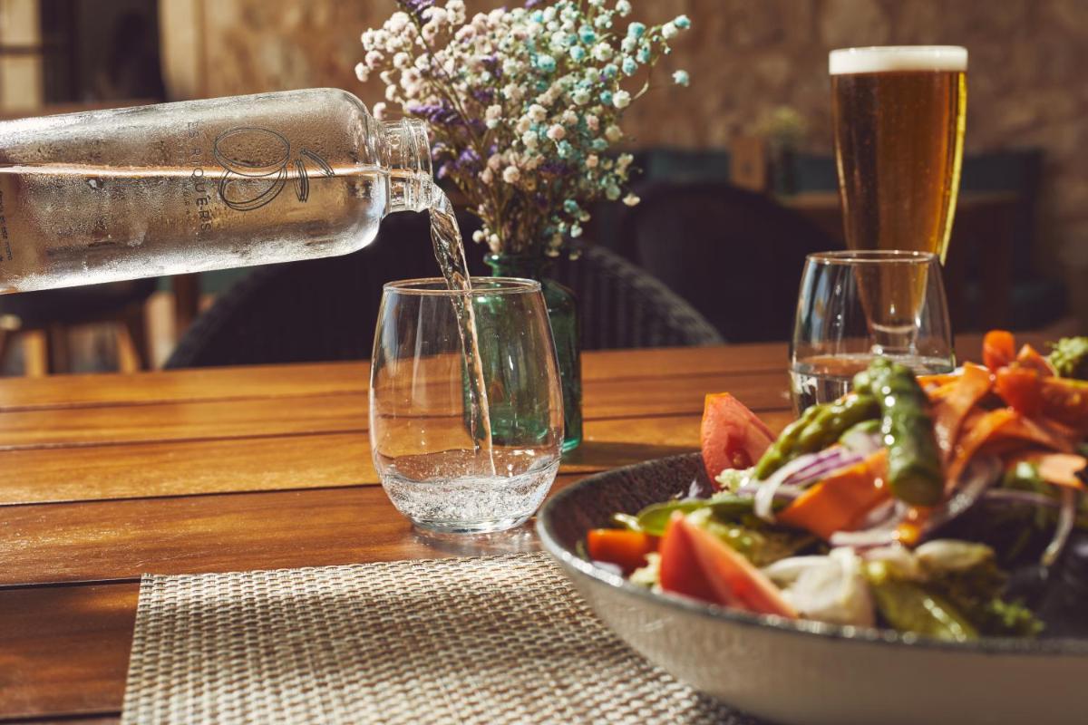 Hotel Rural Es Riquers