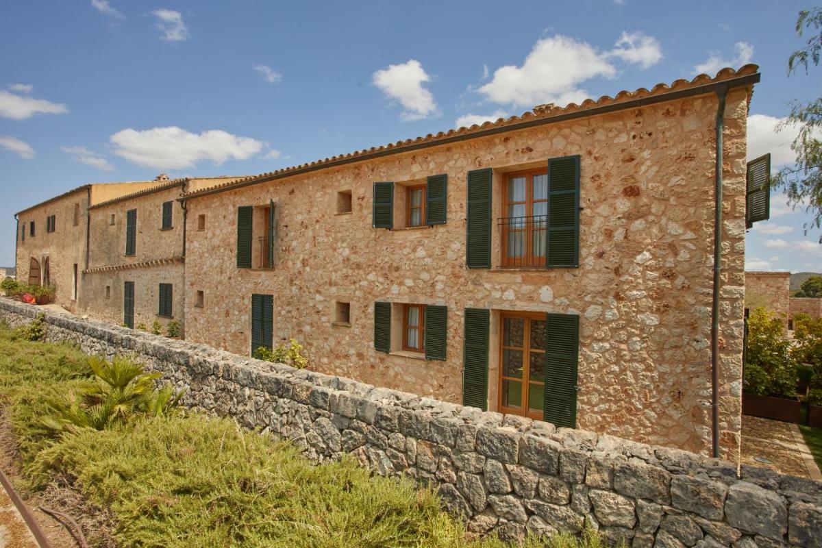 Hotel Rural Es Riquers
