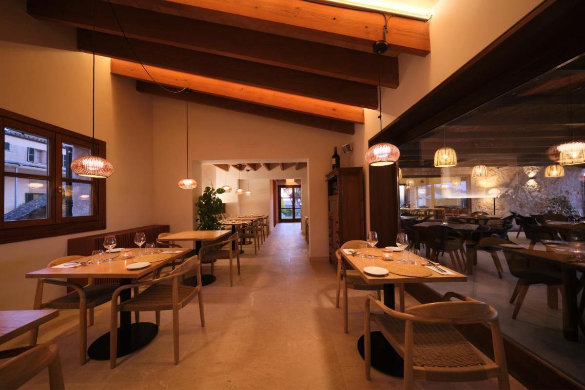 Hotel Rural Es Riquers