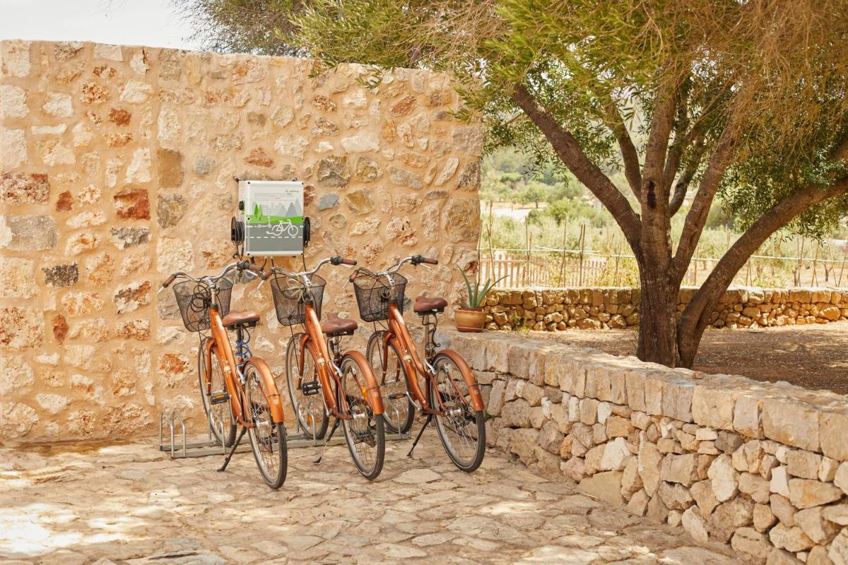 Hotel Rural Es Riquers