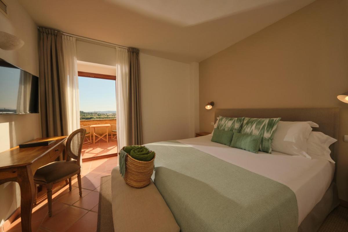 Hotel Rural Es Riquers