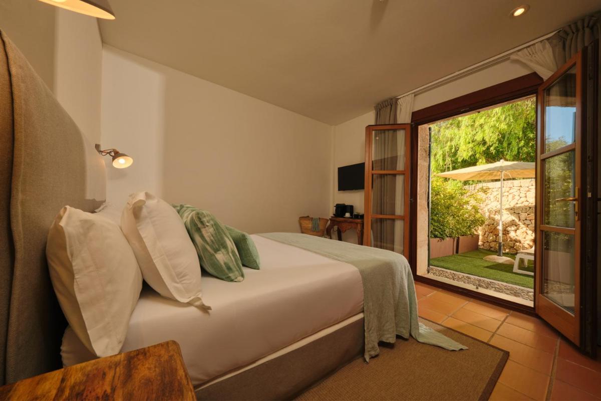 Hotel Rural Es Riquers