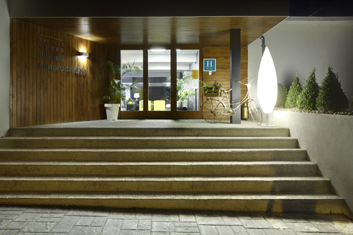 Hotel San Prudentzio