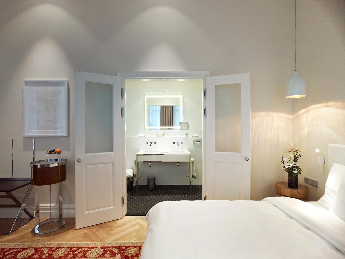 Hotel Sans Souci, Vienna