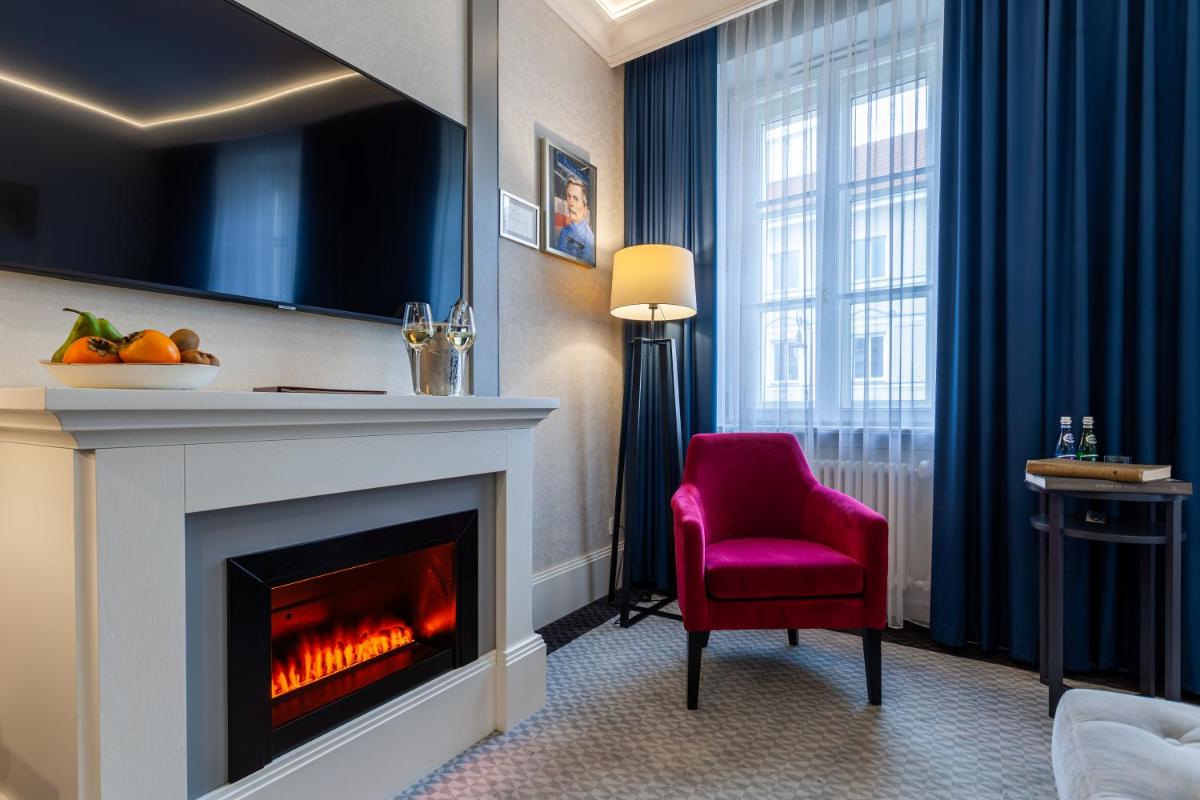 Hotel Teatro Boutique Old Town - Destigo Hotels