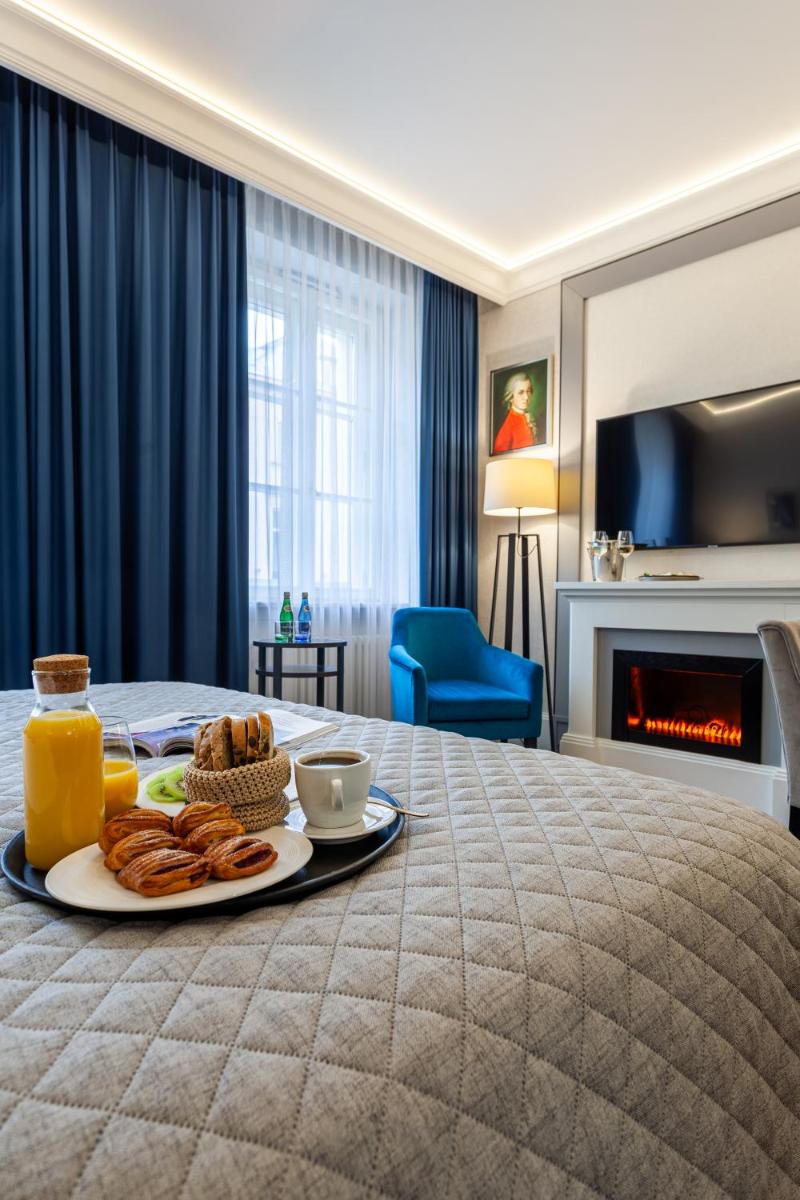 Hotel Teatro Boutique Old Town - Destigo Hotels