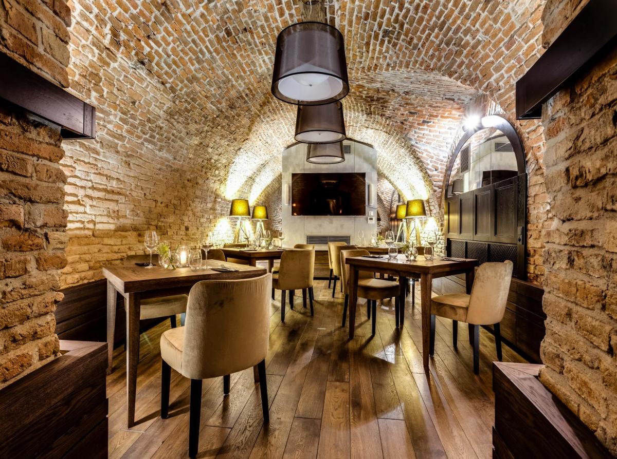 Hotel Teatro Boutique Old Town - Destigo Hotels