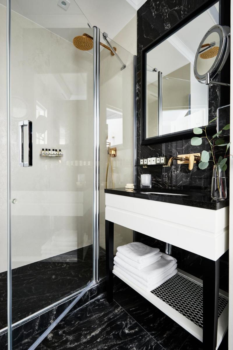 Hotel Teatro Boutique Old Town - Destigo Hotels