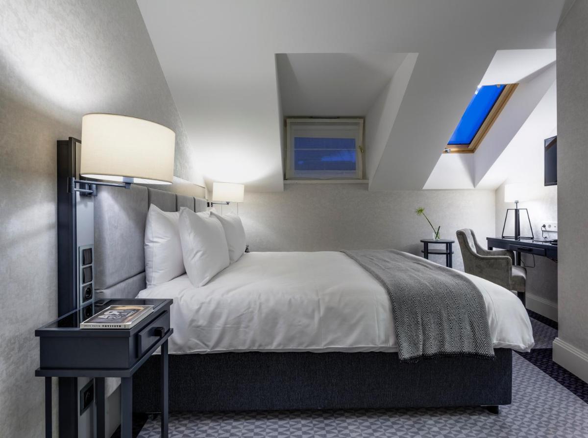 Hotel Teatro Boutique Old Town - Destigo Hotels