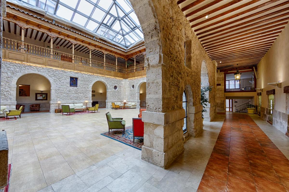 AZZ Peñafiel Las Claras Hotel & Spa