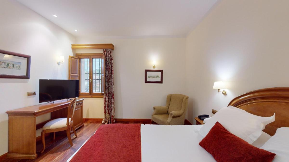 AZZ Peñafiel Las Claras Hotel & Spa