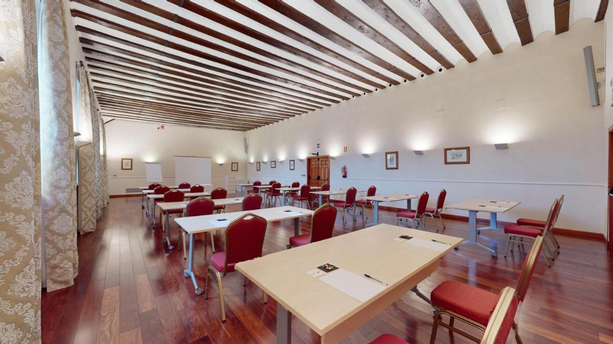 AZZ Peñafiel Las Claras Hotel & Spa