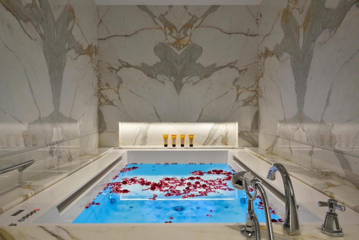 Hotel Splendide Royal - The Leading Hotels of the World