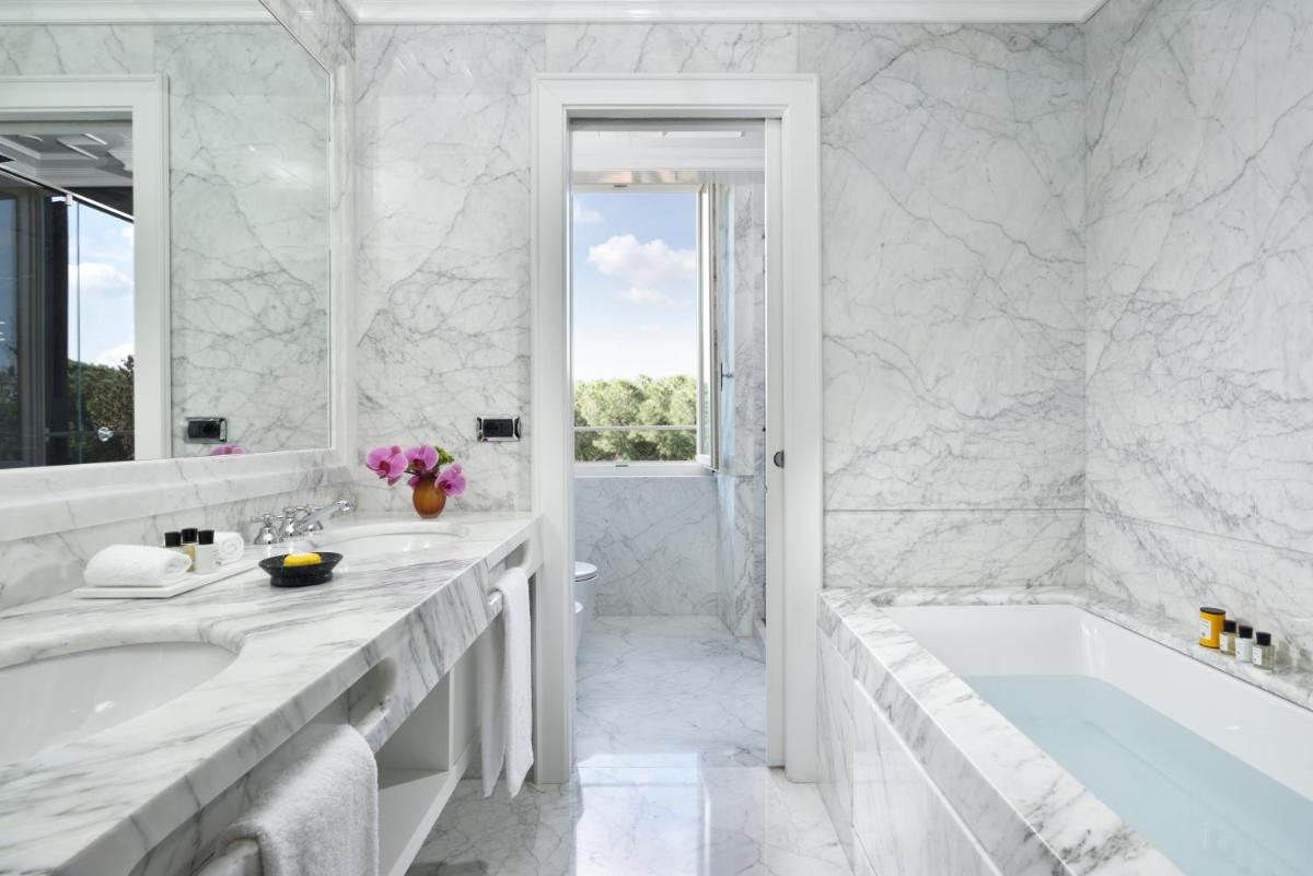 Hotel Splendide Royal - The Leading Hotels of the World