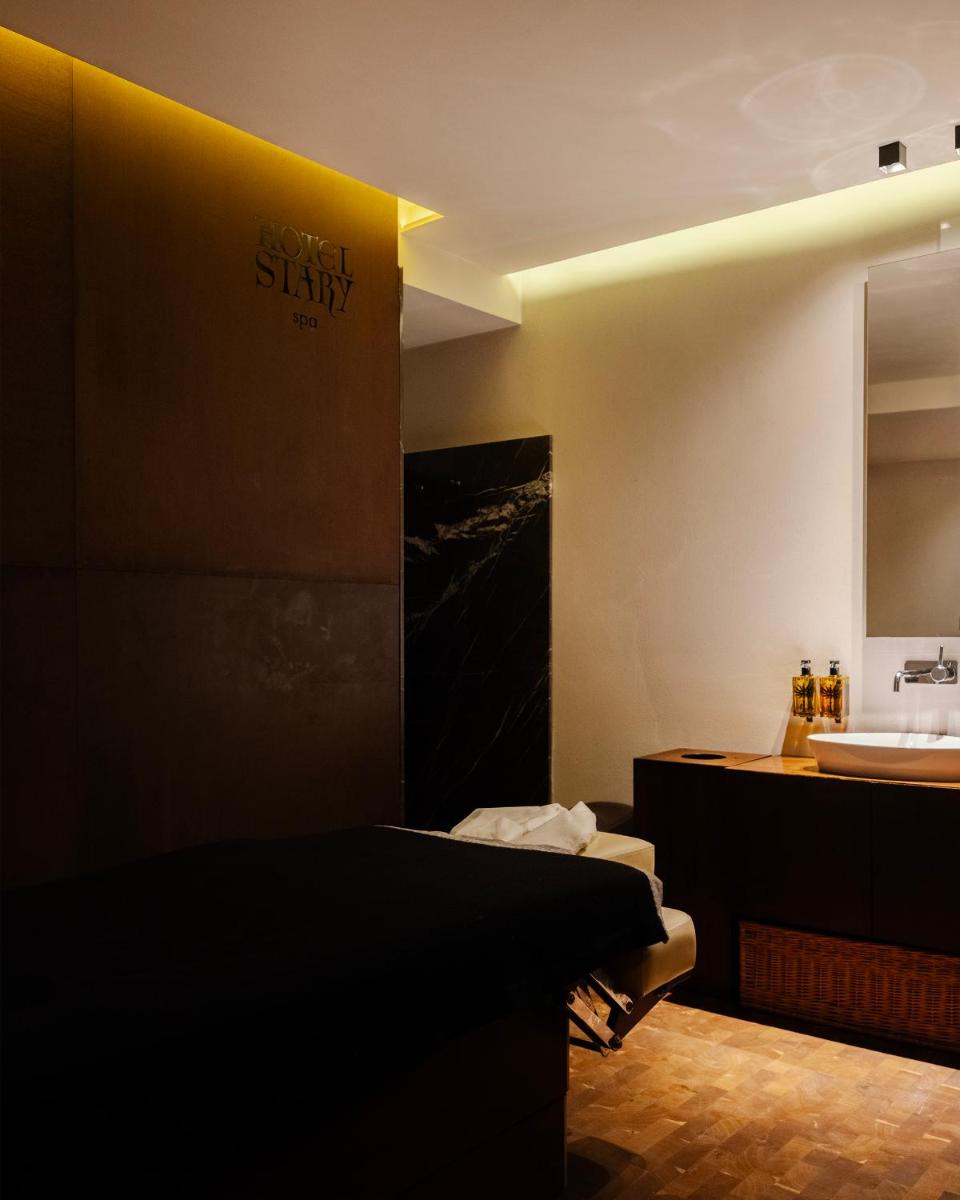 Hotel Stary
