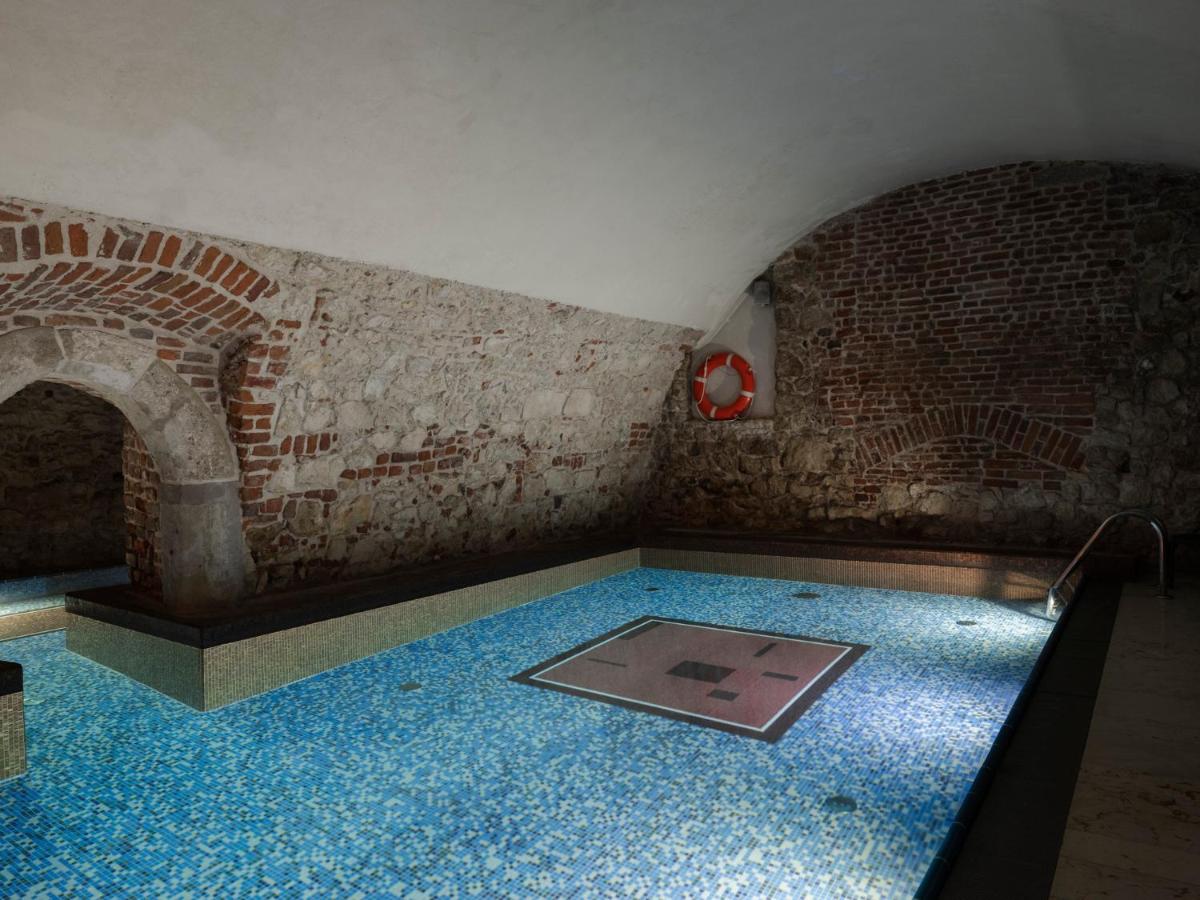 Hotel Stary