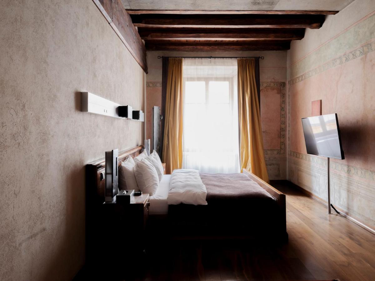 Hotel Stary