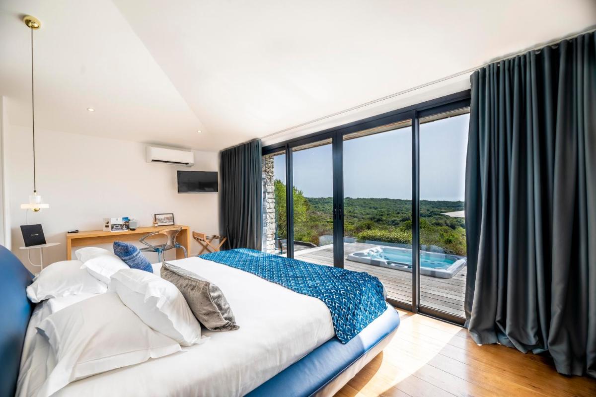 Hôtel Version Maquis Santa Manza