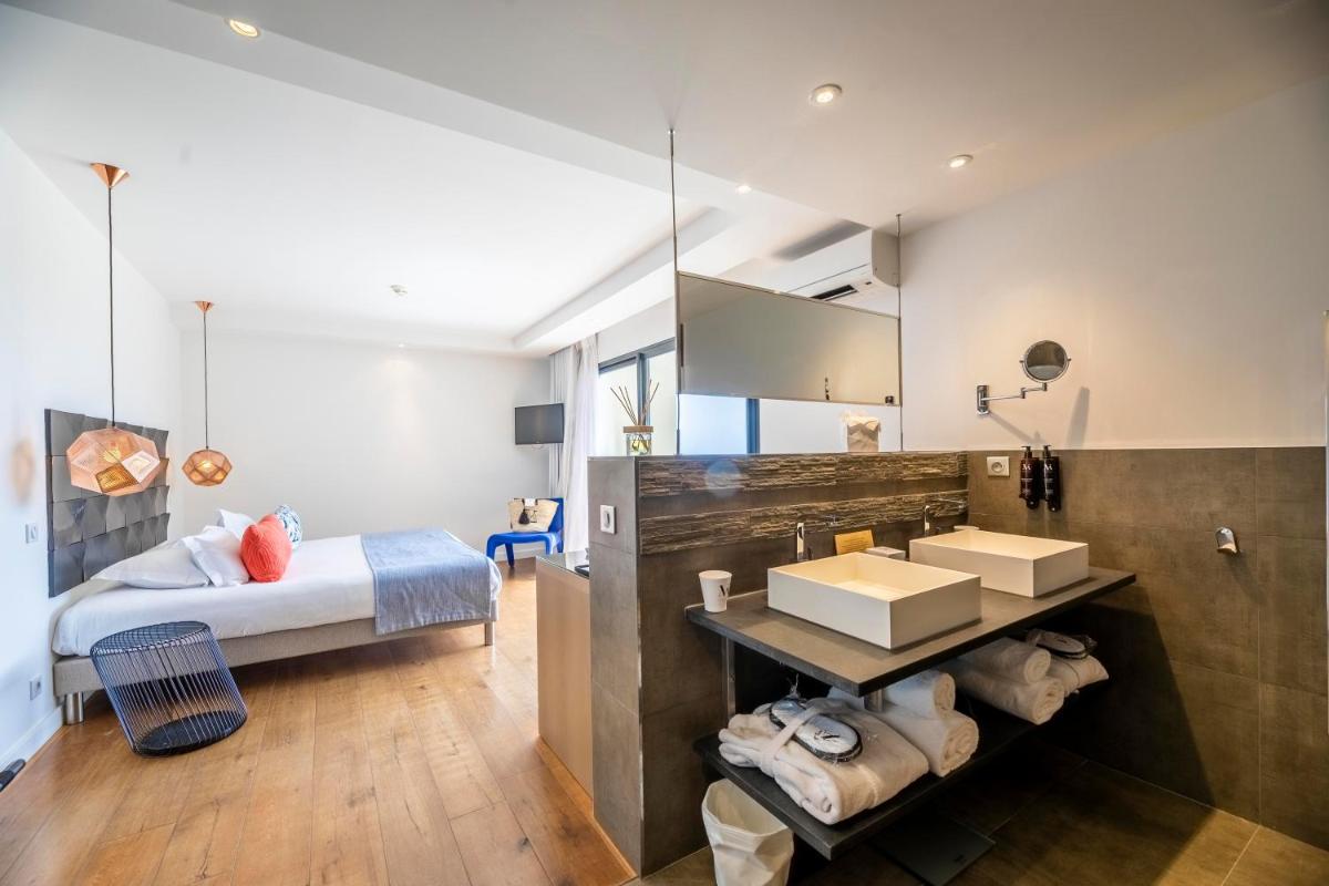 Hôtel Version Maquis Santa Manza