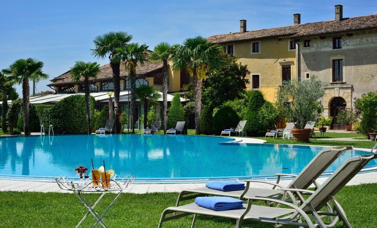 Hotel Villa Del Quar