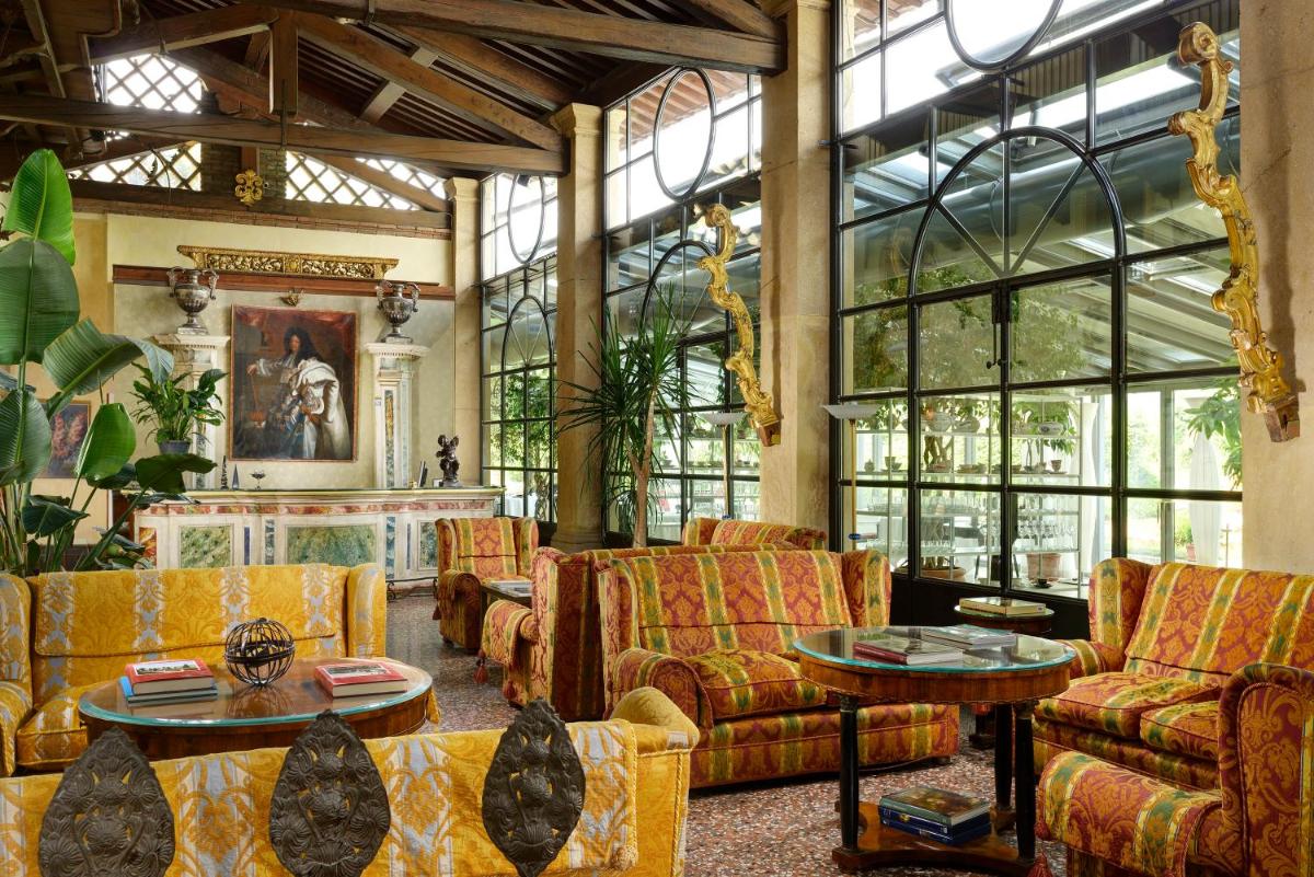 Hotel Villa Del Quar