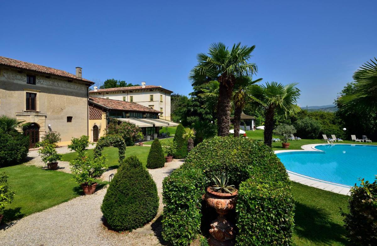 Hotel Villa Del Quar