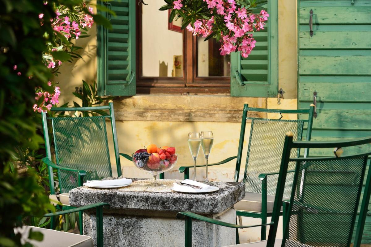 Hotel Villa Del Quar