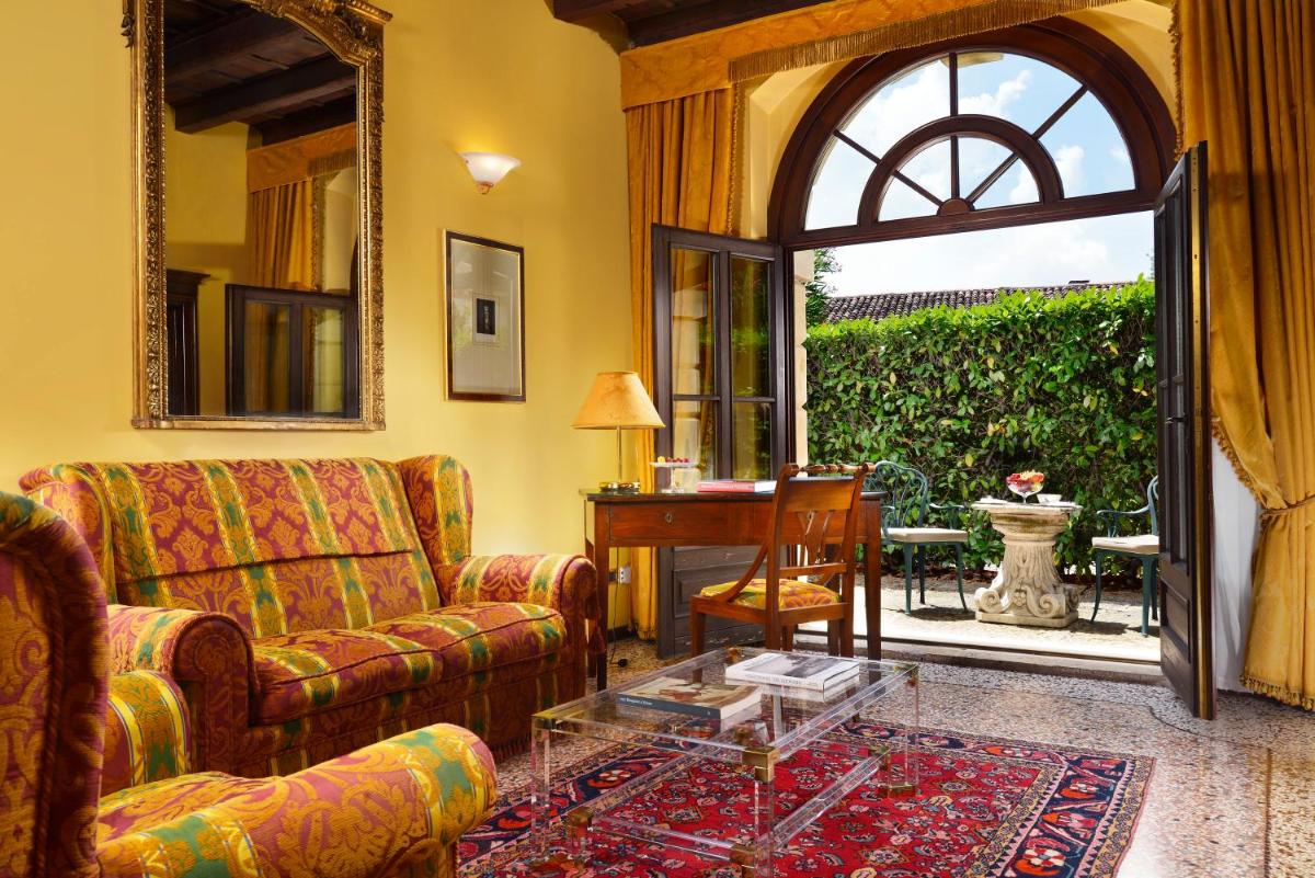 Hotel Villa Del Quar