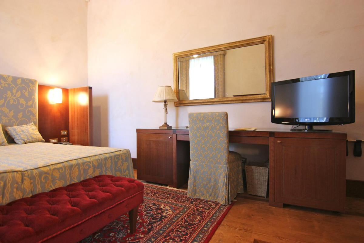 Hotel Villa Giona