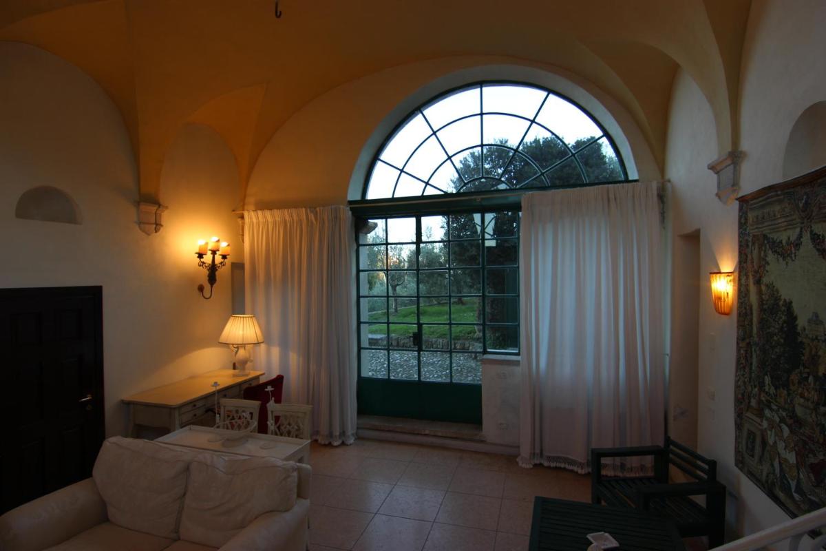 Hotel Villa Giona