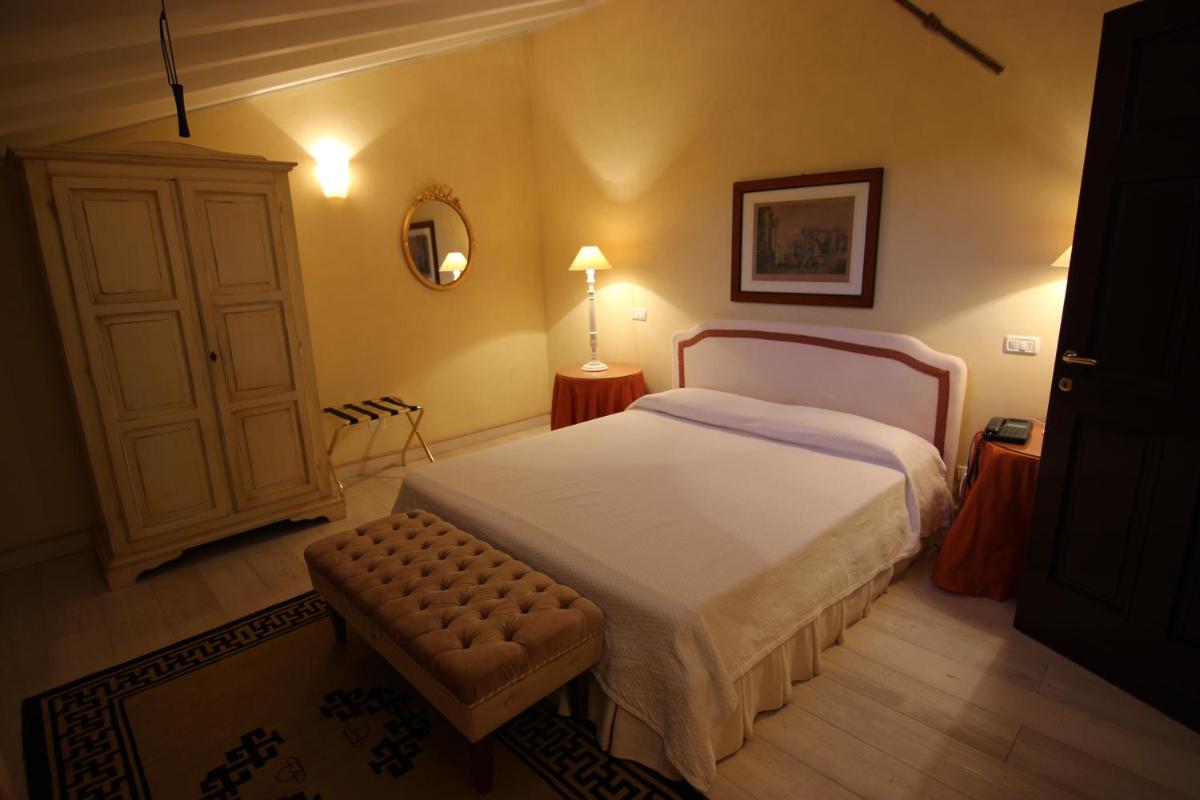 Hotel Villa Giona